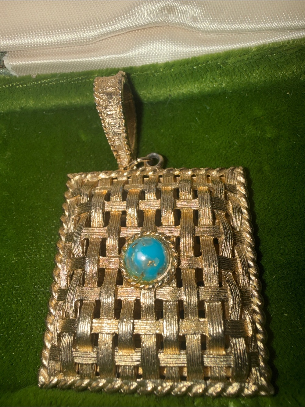 1970s Gold Woven Pendant Necklace with Turquoise Cabochon
